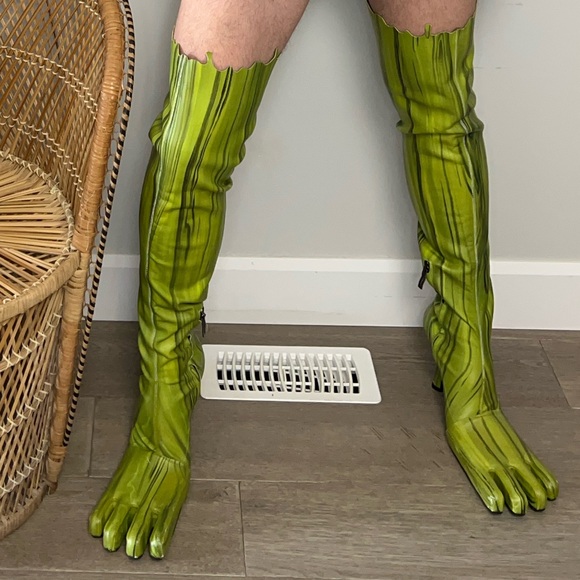 AVAVAV Green Very Slimy Feet Thigh High Boots Size 41 Runway Collection RARE - Picture 2 of 16